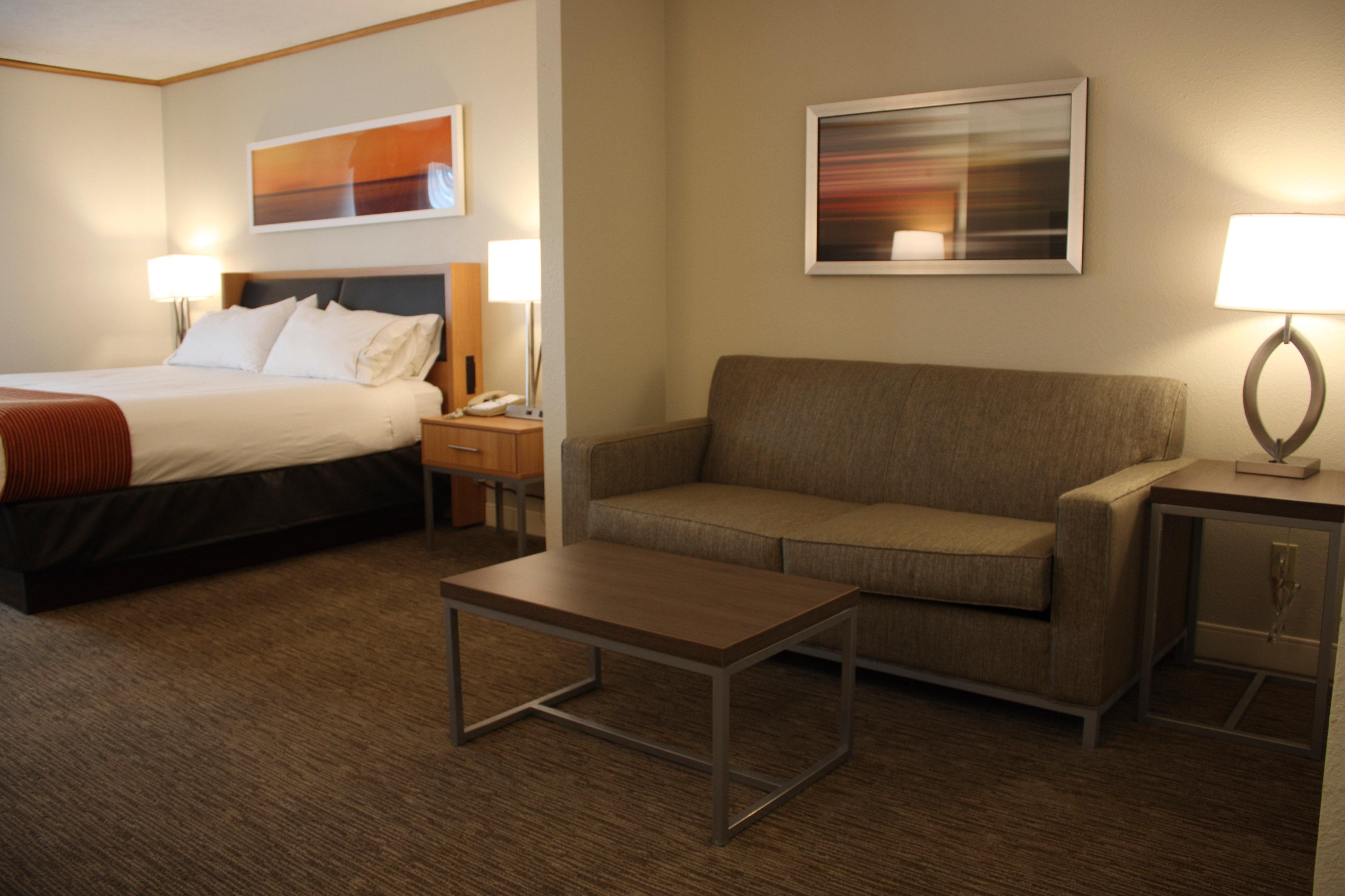 Holiday Inn Express Munising-Lakeview, An Ihg Hotel Exterior photo