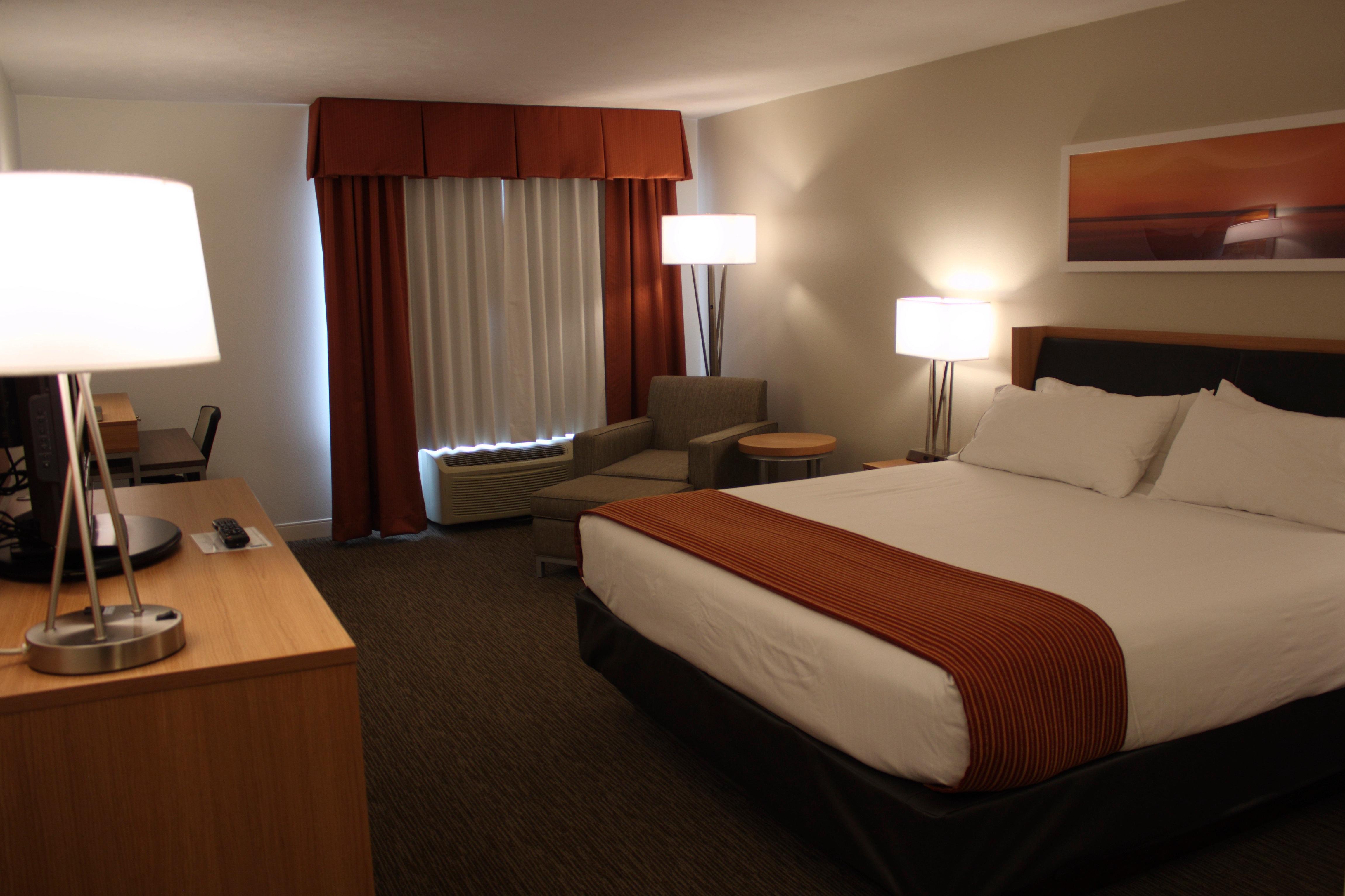 Holiday Inn Express Munising-Lakeview, An Ihg Hotel Exterior photo