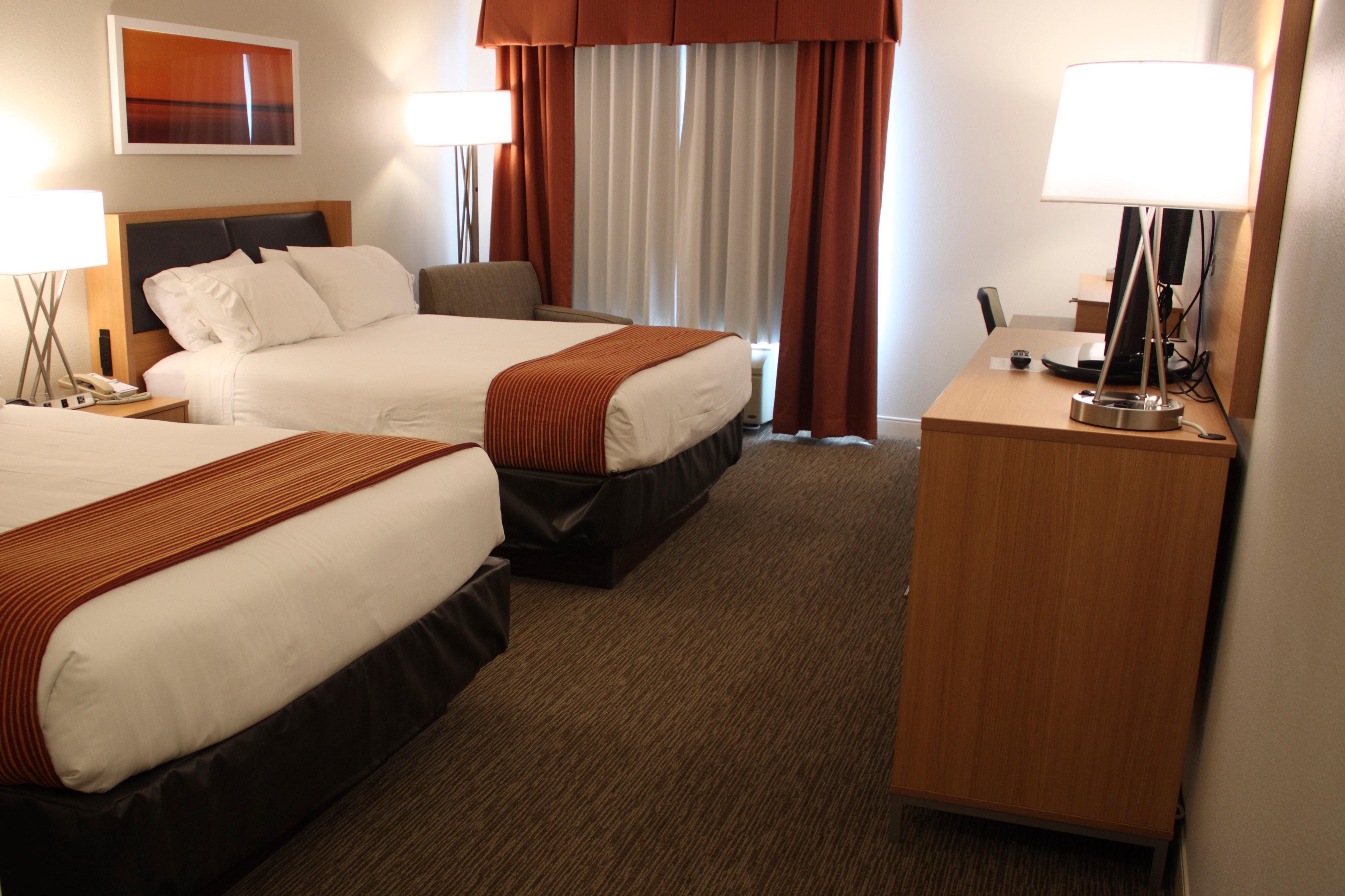 Holiday Inn Express Munising-Lakeview, An Ihg Hotel Exterior photo