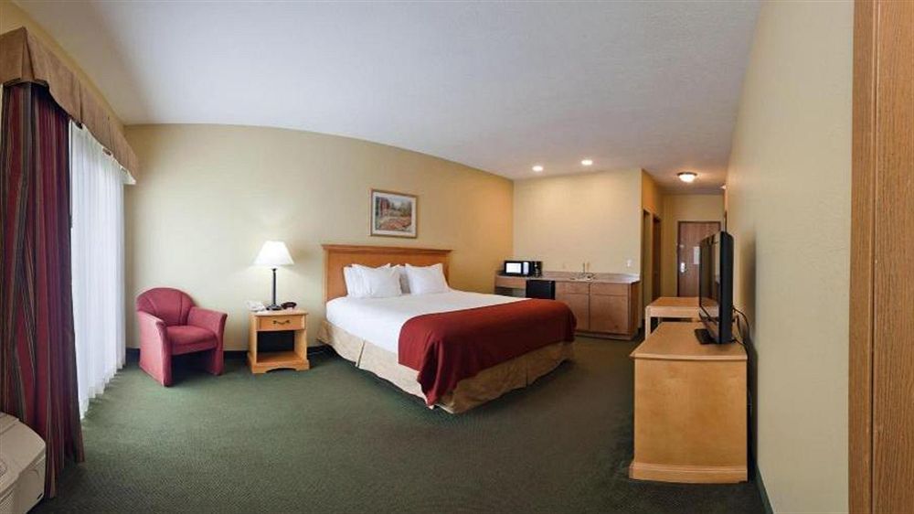 Holiday Inn Express Munising-Lakeview, An Ihg Hotel Exterior photo