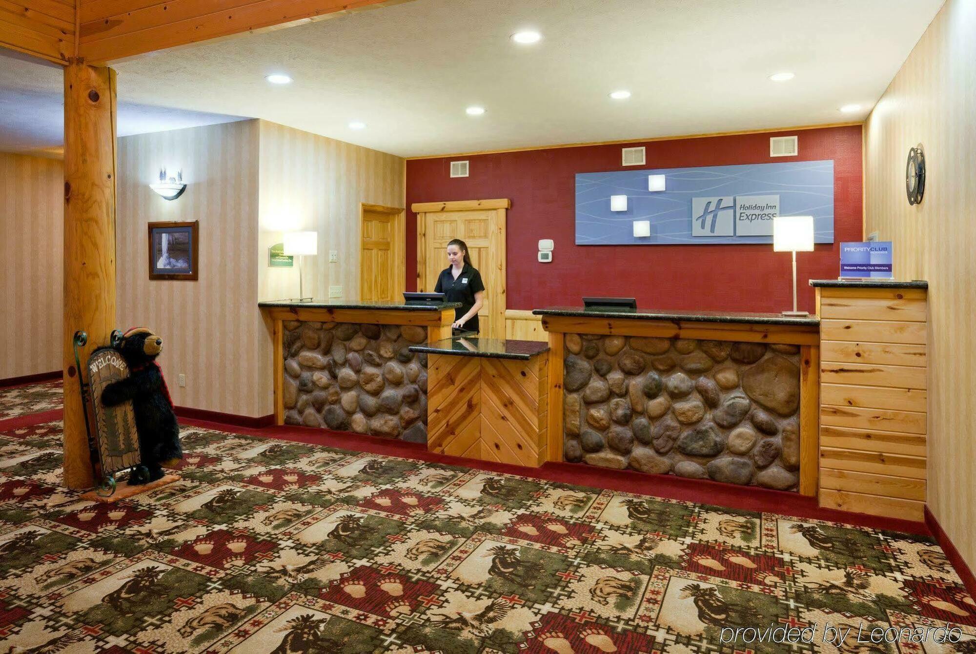 Holiday Inn Express Munising-Lakeview, An Ihg Hotel Interior photo
