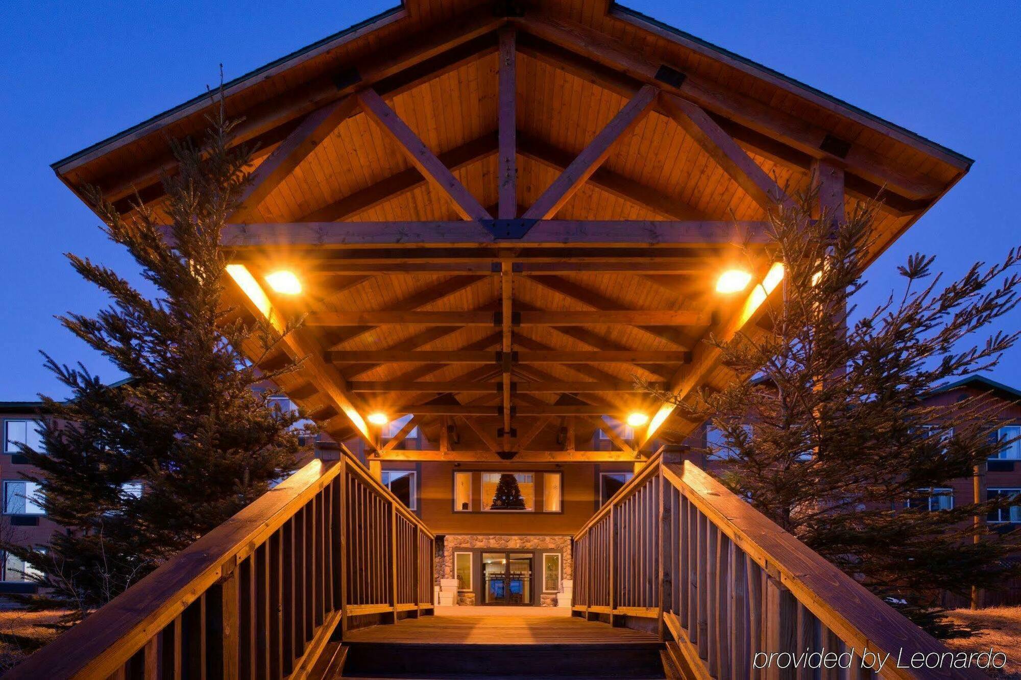 Holiday Inn Express Munising-Lakeview, An Ihg Hotel Exterior photo